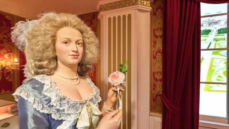 Maria Antonina – ciekawostki i zaskakujące fakty o życiu królowej Francji ( fot. Yuri Turkov / Shutterstock.com)