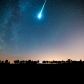Spadające gwiazdy – czym są i jak je obserwować? Ciekawostki o meteorach i meteorytach (fot. Getty Images)