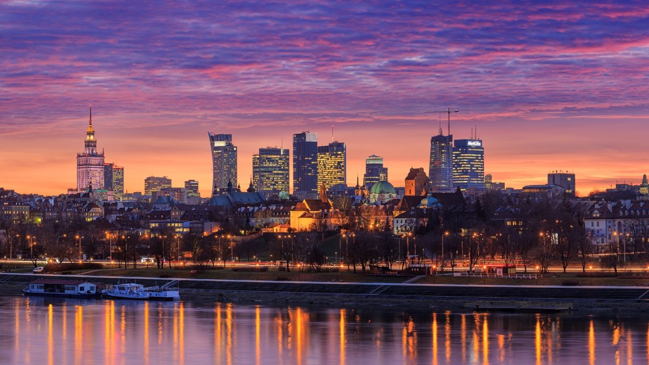 Zobacz najbardziej imponujące widoki z wieżowców Warszawy >>