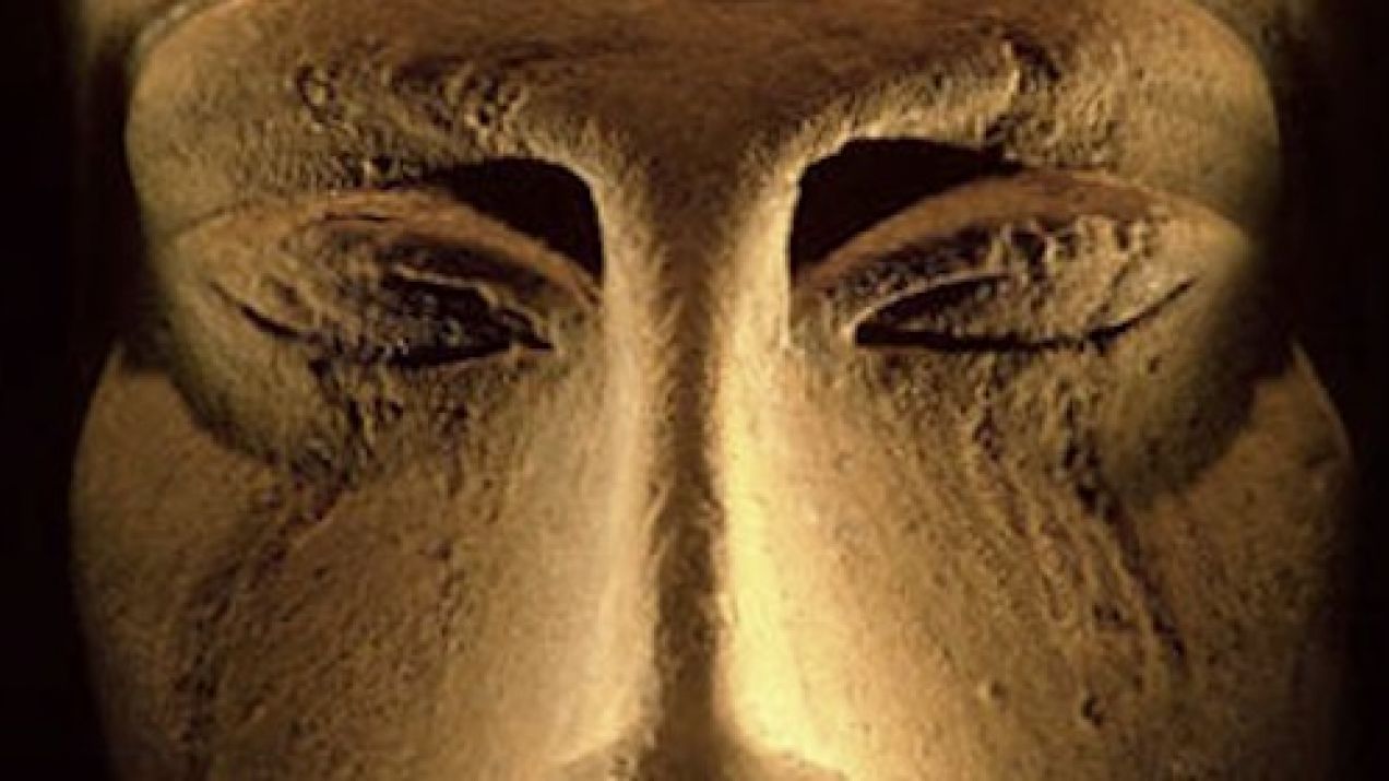 Posąg Echntaona z muzeum Luksorskiego