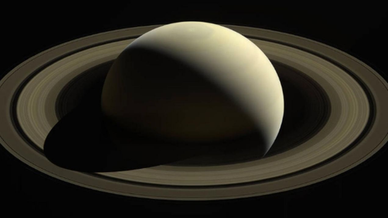Jowisz stracił na rzecz Saturna tytuł księżycowego rekordzisty.