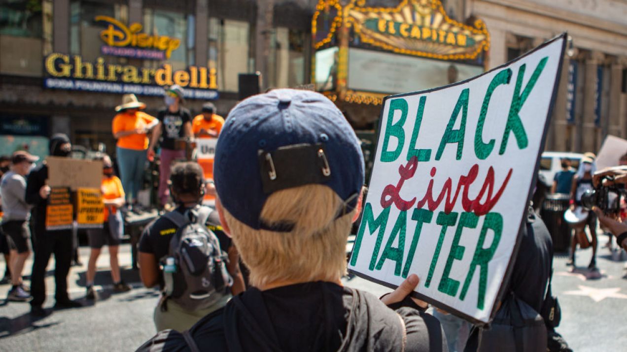 Protesty antyrasistowskie w Stanach Zjednoczonych przybierają na sile (fot. Getty Images)