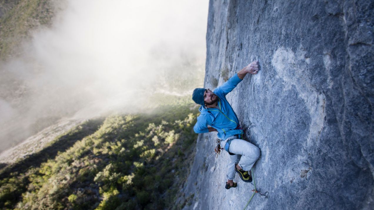 Trening wspinaczkowy: podstawy, które musisz znać. Od czego zacząć wspinaczkę (fot. Getty Images)