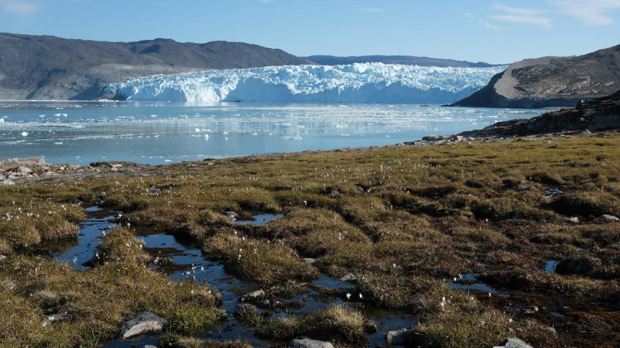 W XXI wieku Grenlandia straci więcej lodu, niż w najcieplejszych okresach ostatnich 12 000 lat (fot. Getty Images)