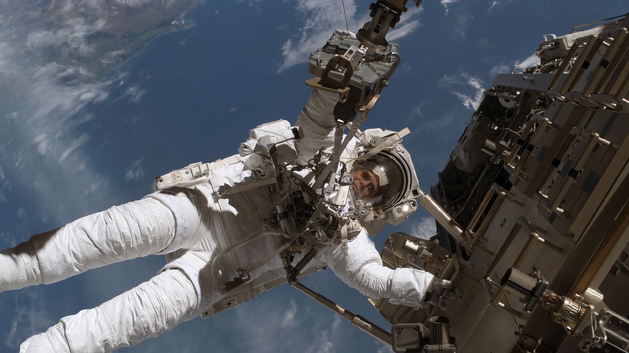 Na ISS mieliby polecieć główni aktorzy i reżyserzy obu produkcji (fot. Getty Images)