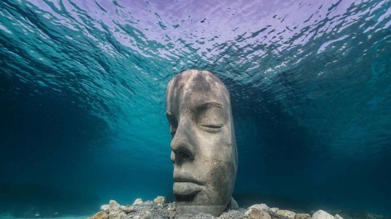 (fot. Jason deCaires Taylor/underwatersculpture.com)