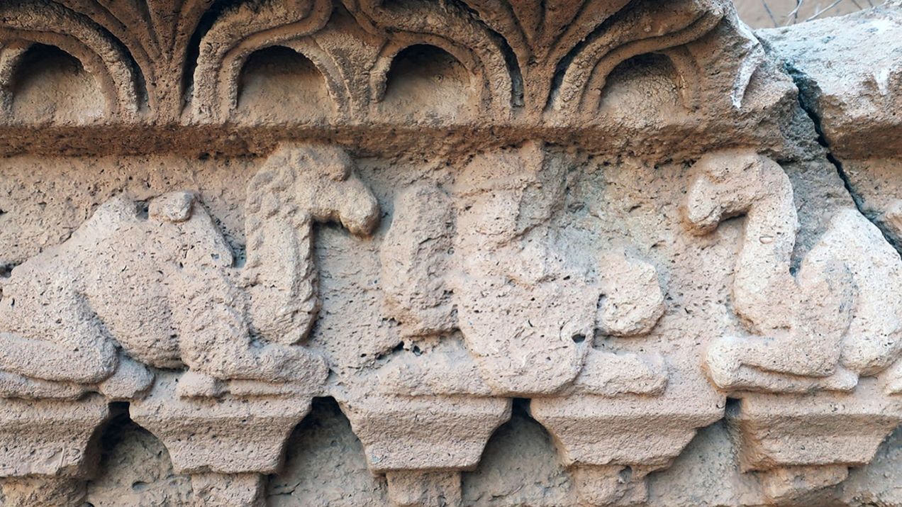 Starożytna sztuka sakralna przedstawiała hybrydy wielbłądów