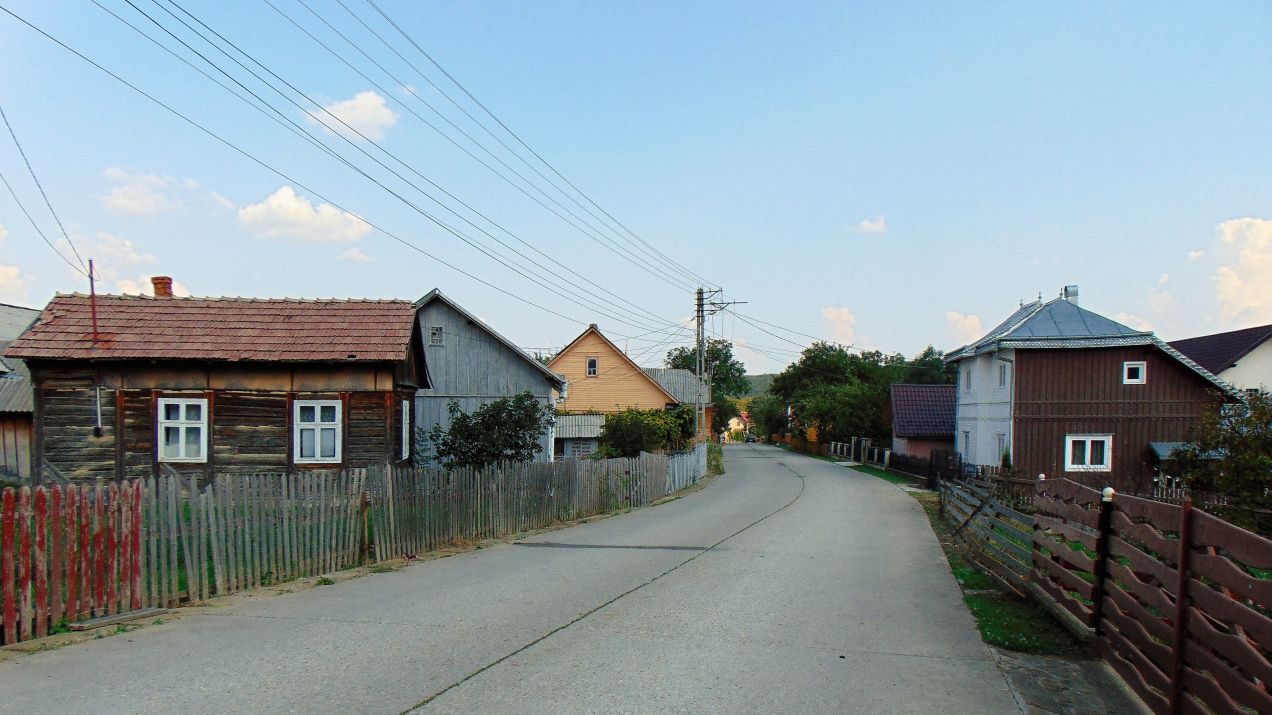 Wybierasz się do Rumunii? Odwiedź Nowy Soloniec – to polska wieś