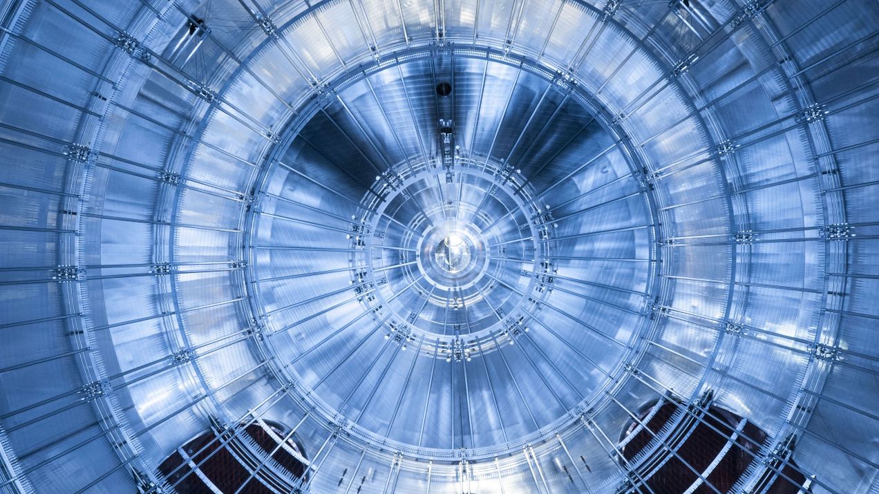 Ile waży neutrino? Naukowcy w końcu zważyli najlżejszą cząstkę elementarną znaną fizyce (fot. Markus Breig, KIT)