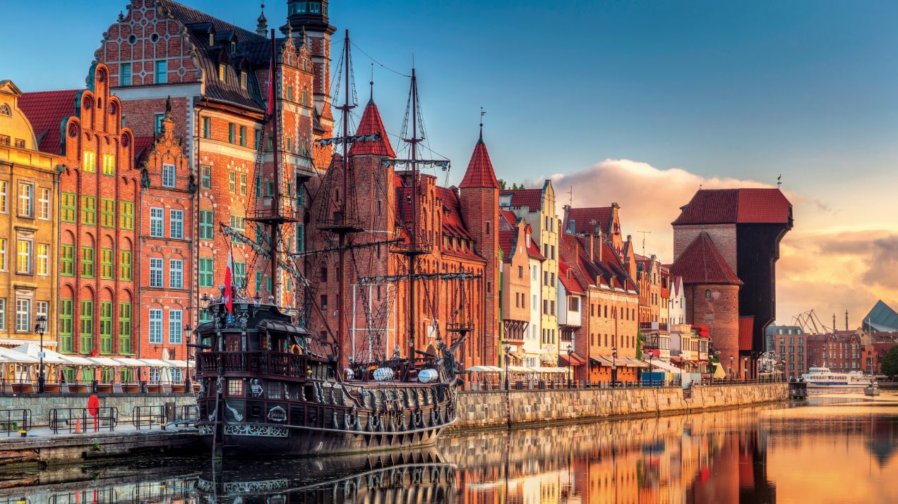 Gdańsk – co zobaczyć i zjeść? Stocznia i Wyspa Spichrzów to miejsca pełne sztuki, muzyki i świetnej kuchni (fot. Shutterstock)