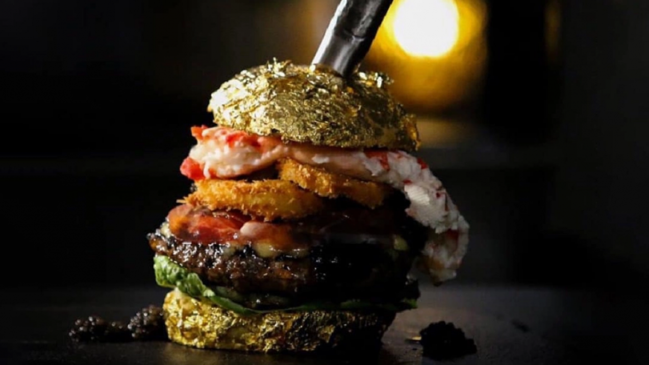 Najdroższy burger na świecie kosztuje 23 tysiące złotych. Co jest w środku?