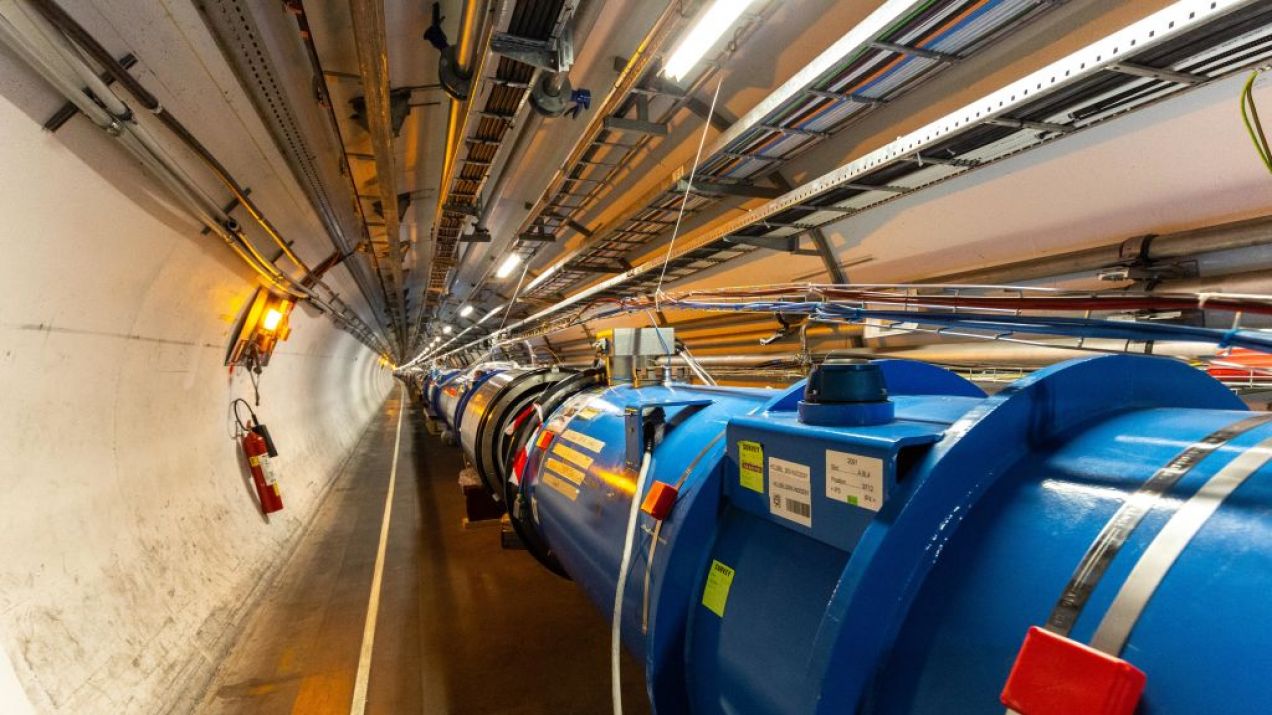 W tym tygodniu Wielki Zderzacz Hadronów (LHC) pobije własny rekord energii zderzeń. Co nowego może odkryć? (fot. Ronald Patrick/Getty Images)