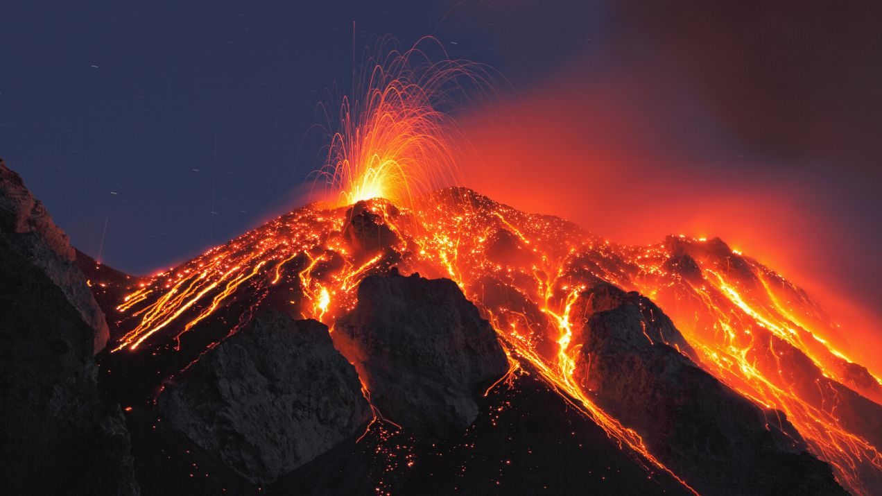 Co to jest magma? Stopiona skała z głębi Ziemi może osiągać bardzo wysokie temperatury  (fot. Getty Images)