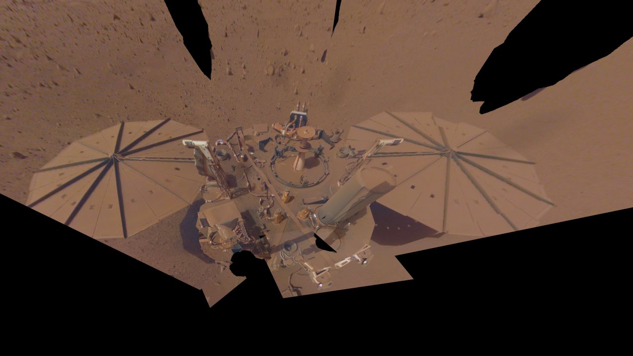 Zakończyła się misja NASA InSight. Lądownik z polską flagą na pokładzie działał na Marsie przez 4 lata (fot. NASA/JPL-Caltech)