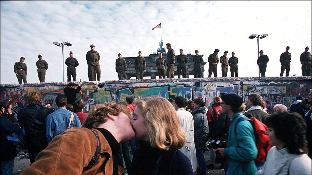 Mur Berliński upadł w 1989 roku