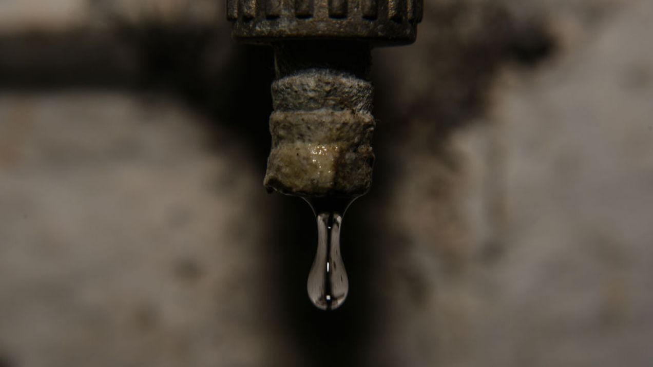 Aż 2 miliardy ludzi na świecie nie mają dostępu do czystej wody pitnej. Przybywa obszarów zagrożonych suszą (fot. Wassilios Aswestopoulos/NurPhoto via Getty Images)