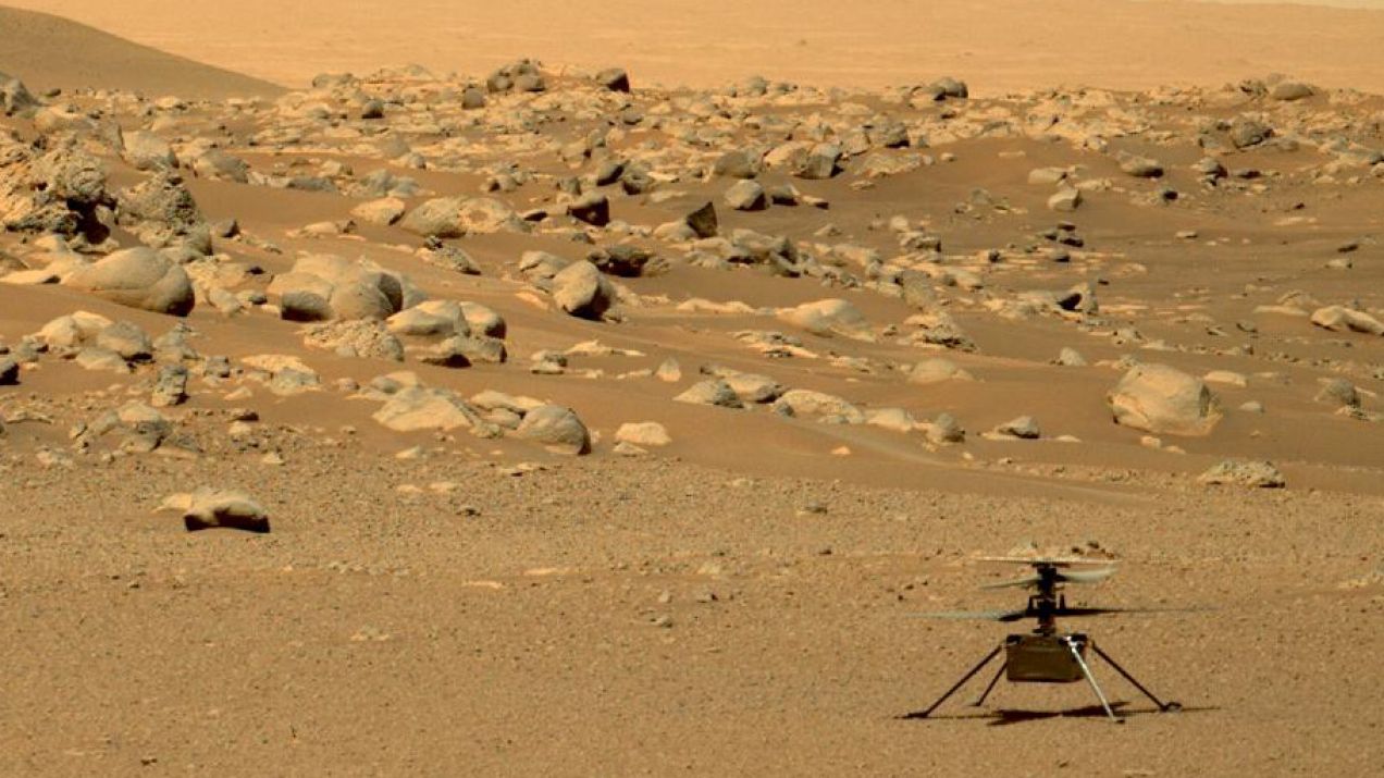 50 lotów nad Marsem. Pierwszy pozaziemski helikopter Ingenuity 10-krotnie przebił pokładane w nim nadzieje (fot. NASA/JPL-Caltech/ASU/MSSS)